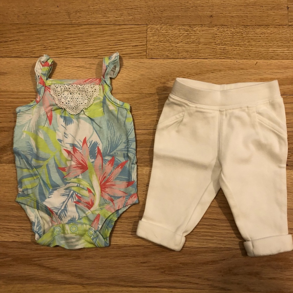 Carters NB outfit